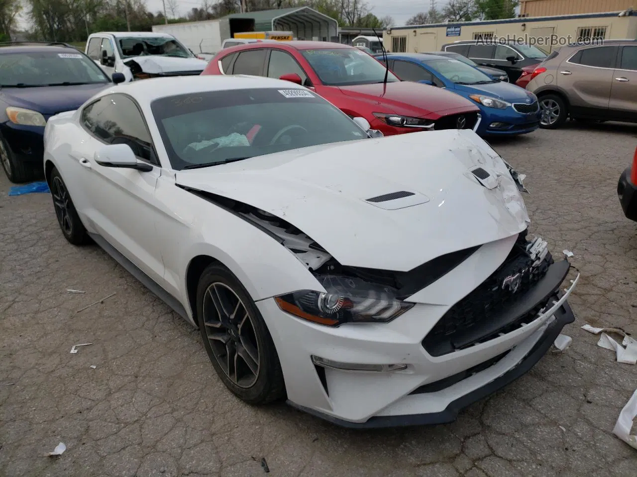 2020 Ford Mustang  White vin: 1FA6P8TH8L5132135