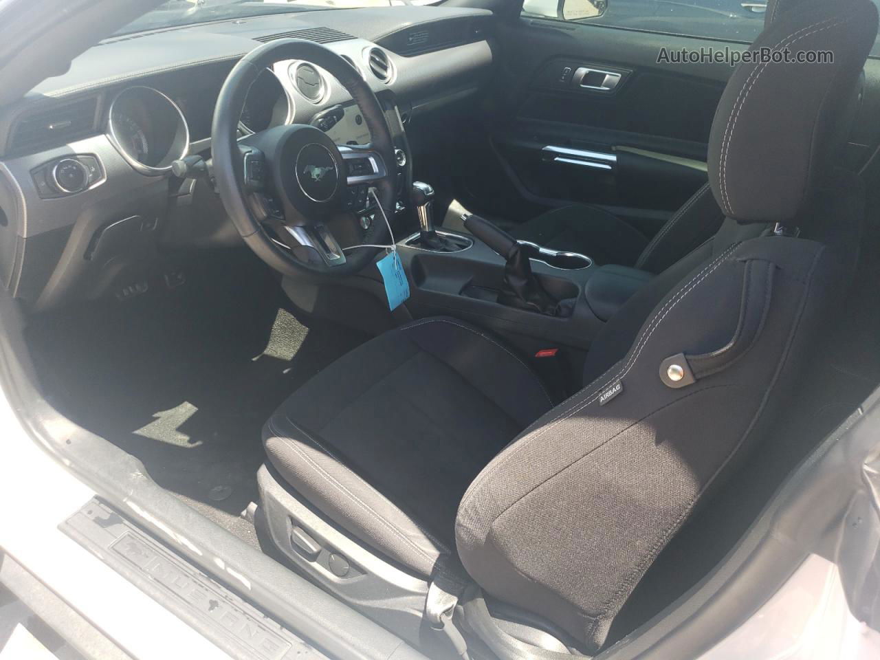 2020 Ford Mustang  White vin: 1FA6P8TH8L5181481