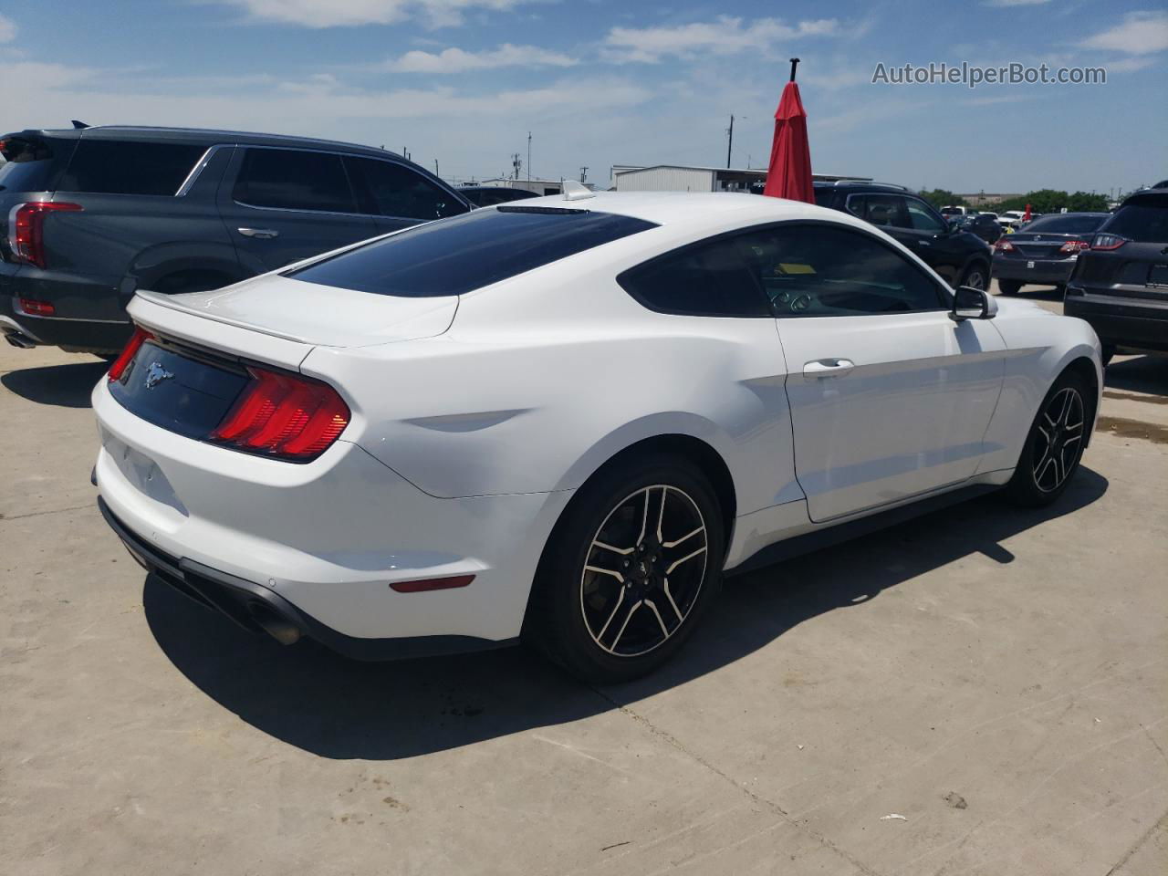 2020 Ford Mustang  White vin: 1FA6P8TH8L5181481