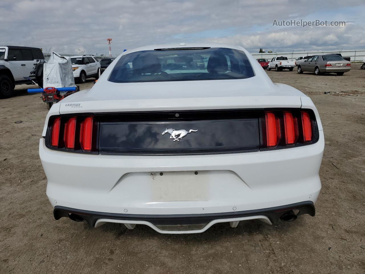 2015 Ford Mustang  White vin: 1FA6P8TH9F5376543