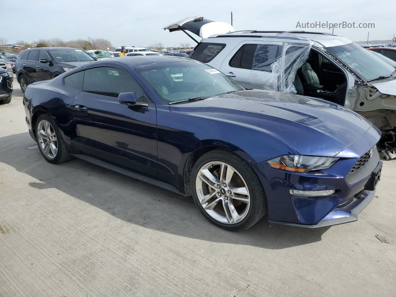 2020 Ford Mustang  Синий vin: 1FA6P8THXL5100898