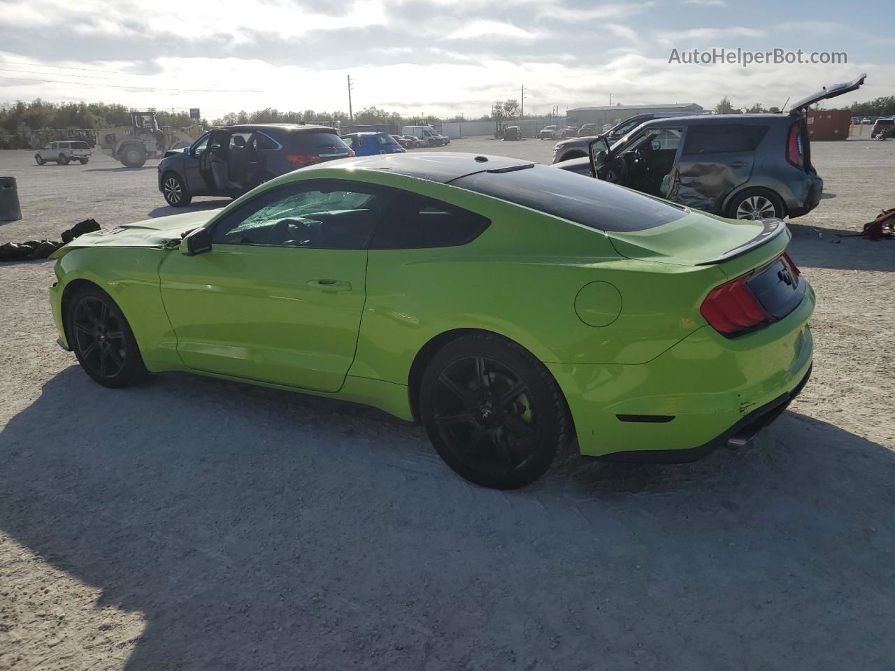 2020 Ford Mustang  Green vin: 1FA6P8THXL5121203