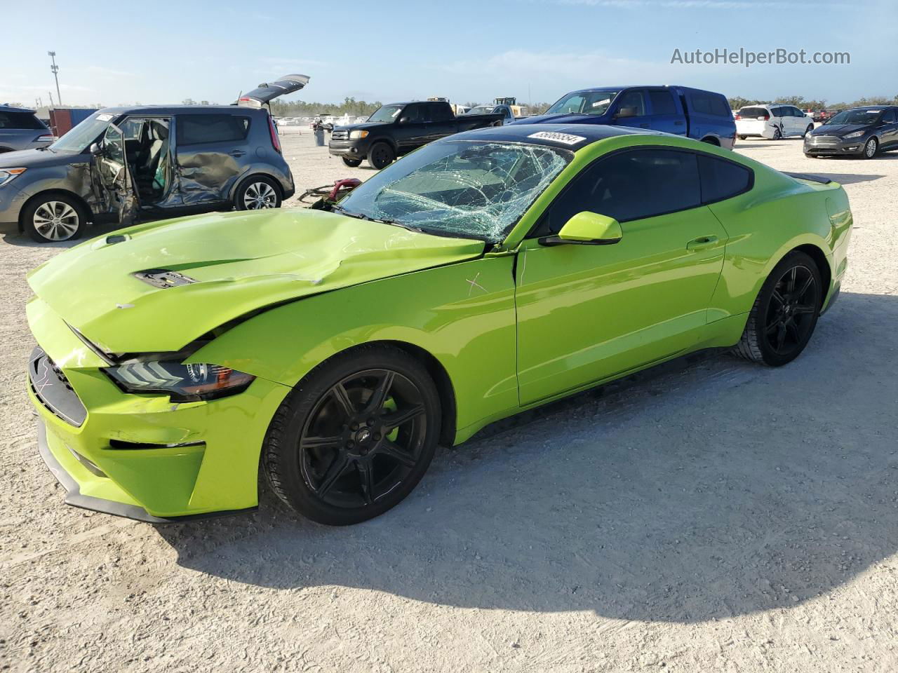 2020 Ford Mustang  Green vin: 1FA6P8THXL5121203