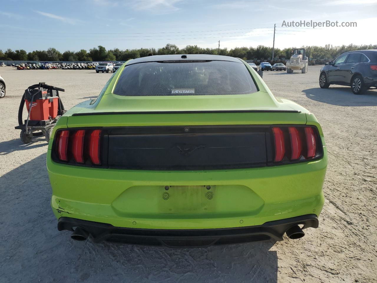 2020 Ford Mustang  Green vin: 1FA6P8THXL5121203