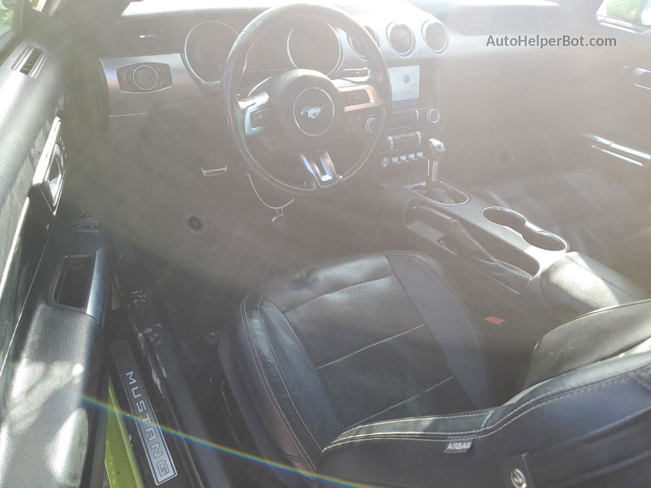 2020 Ford Mustang  Green vin: 1FA6P8THXL5121203