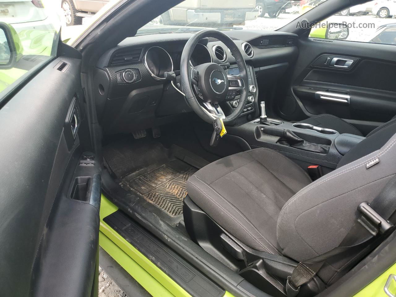 2020 Ford Mustang  Green vin: 1FA6P8THXL5129060
