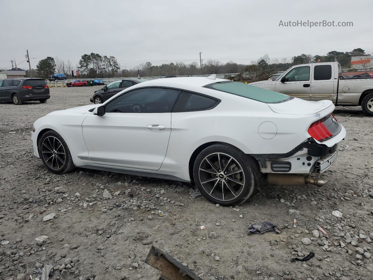 2020 Ford Mustang  White vin: 1FA6P8THXL5153634