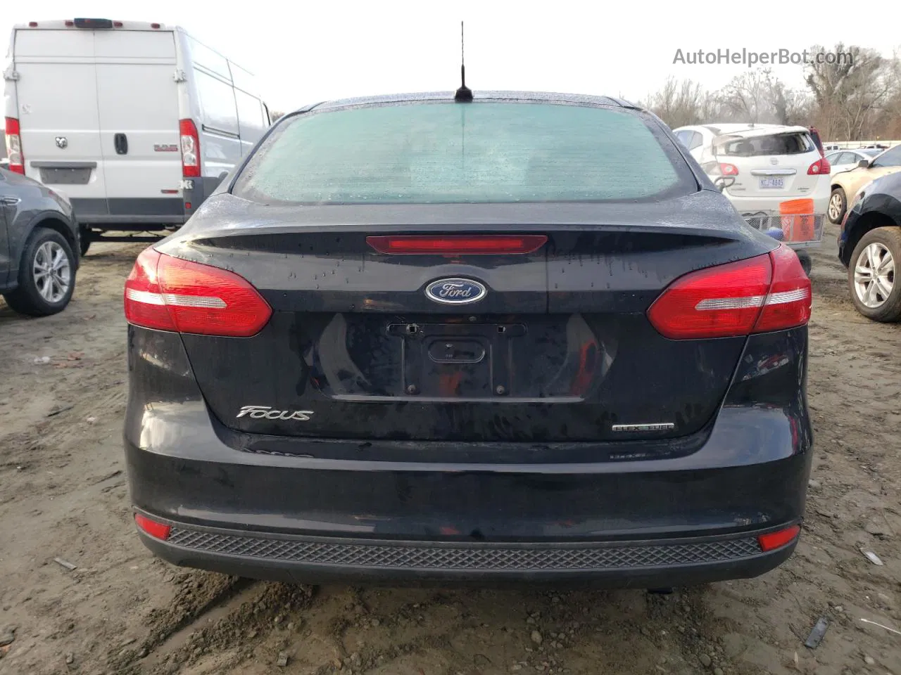 2016 Ford Focus S Черный vin: 1FADP3E20GL303805