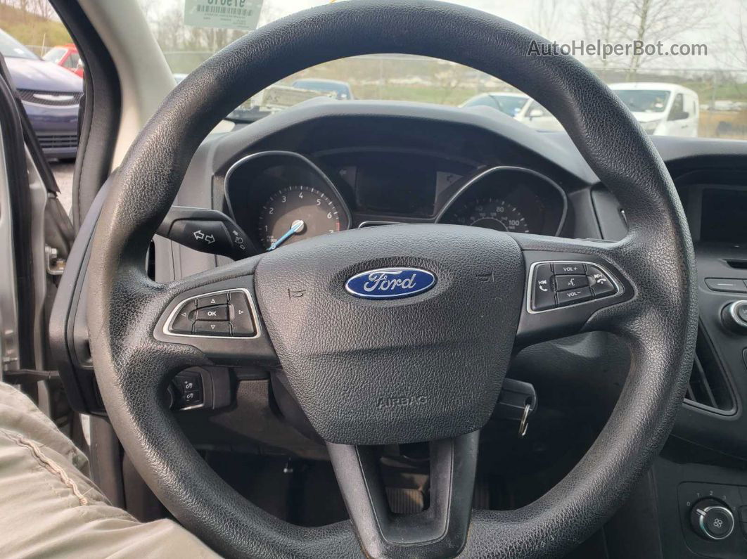 2016 Ford Focus S vin: 1FADP3E20GL353023