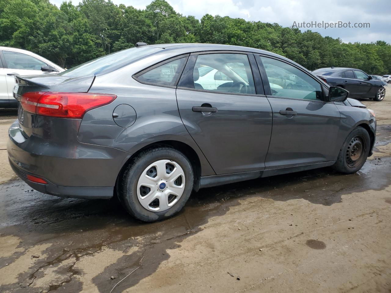 2018 Ford Focus S Gray vin: 1FADP3E20JL285006