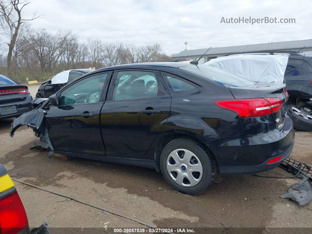 2018 Ford Focus S Черный vin: 1FADP3E20JL310843