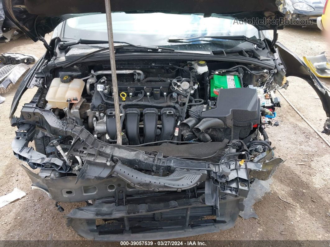 2018 Ford Focus S Черный vin: 1FADP3E20JL310843