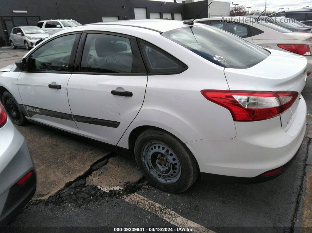 2013 Ford Focus S Белый vin: 1FADP3E21DL233727