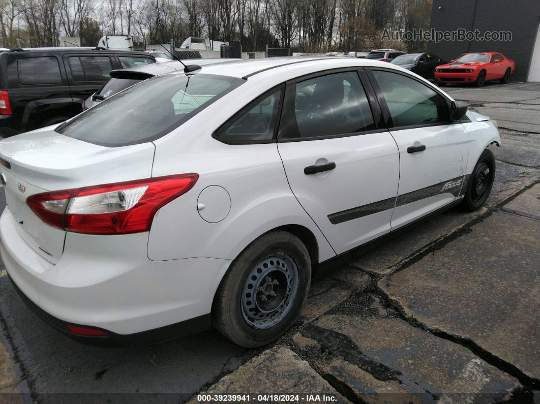 2013 Ford Focus S Белый vin: 1FADP3E21DL233727