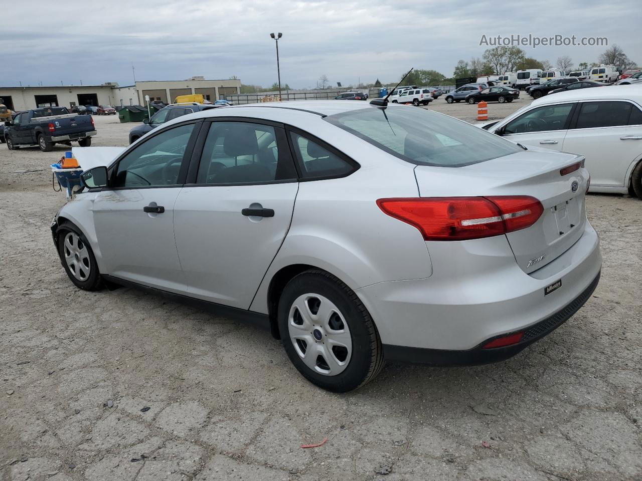 2015 Ford Focus S Silver vin: 1FADP3E21FL383632