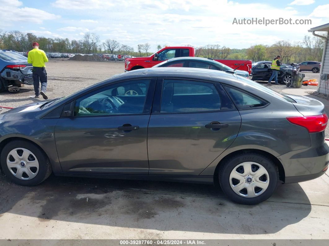 2018 Ford Focus S Black vin: 1FADP3E21JL276976