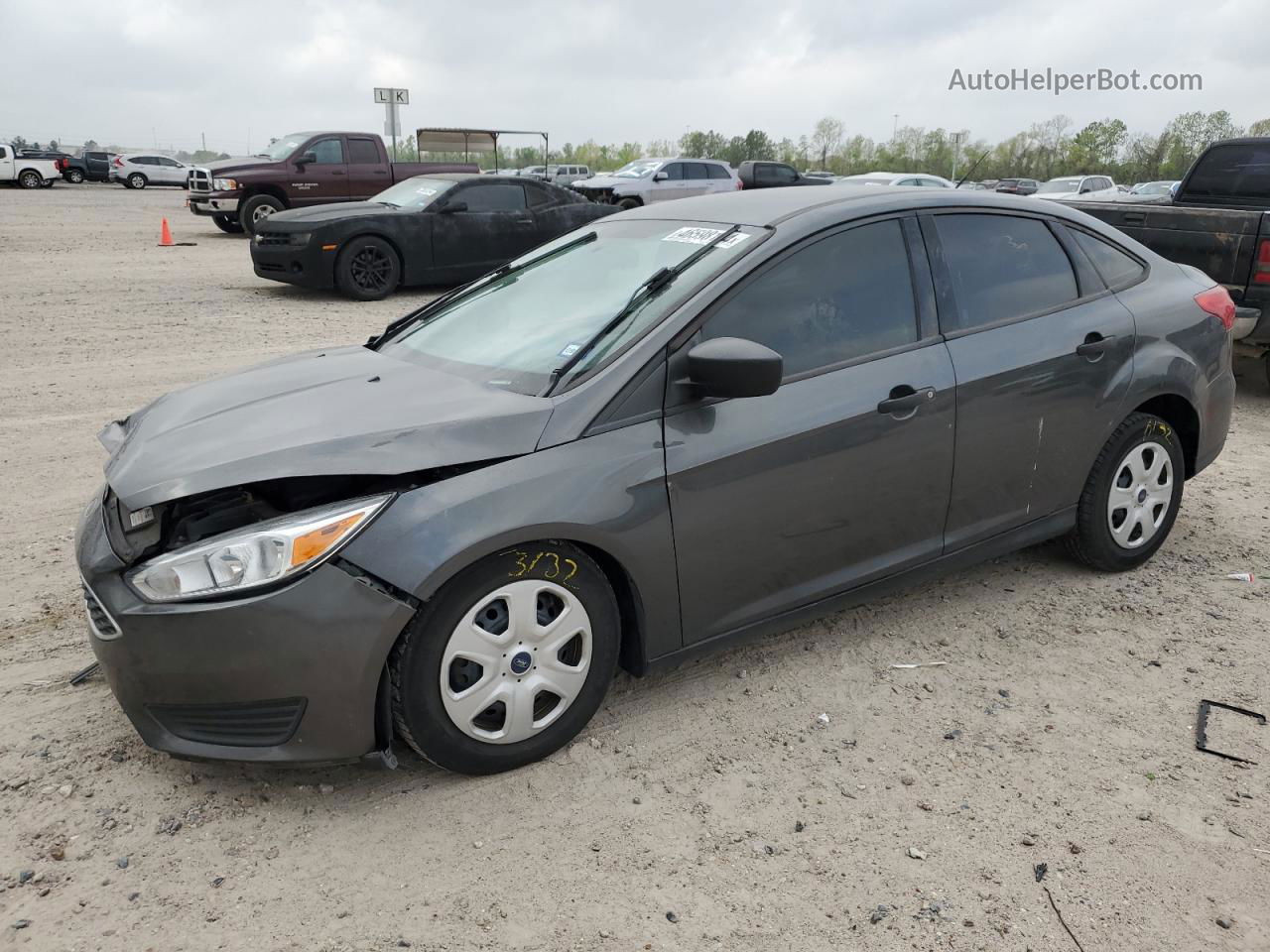 2018 Ford Focus S Gray vin: 1FADP3E21JL286620