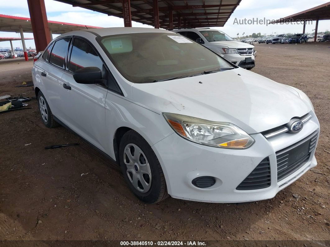 2014 Ford Focus S White vin: 1FADP3E22EL294439