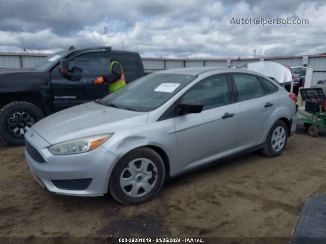 2017 Ford Focus S Silver vin: 1FADP3E22HL276768