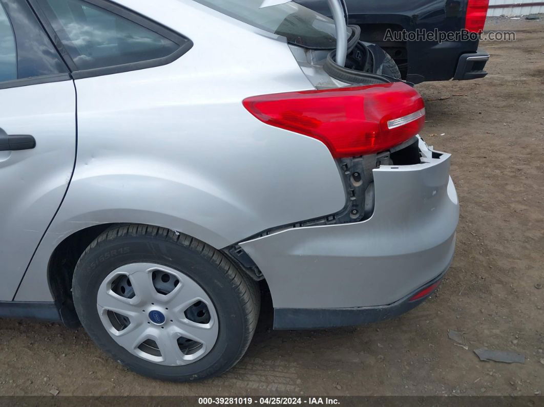 2017 Ford Focus S Silver vin: 1FADP3E22HL276768