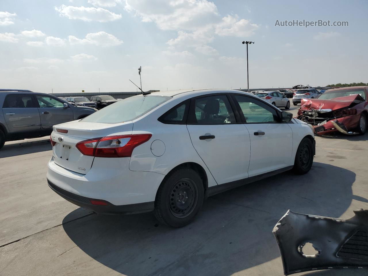 2013 Ford Focus S White vin: 1FADP3E24DL178738