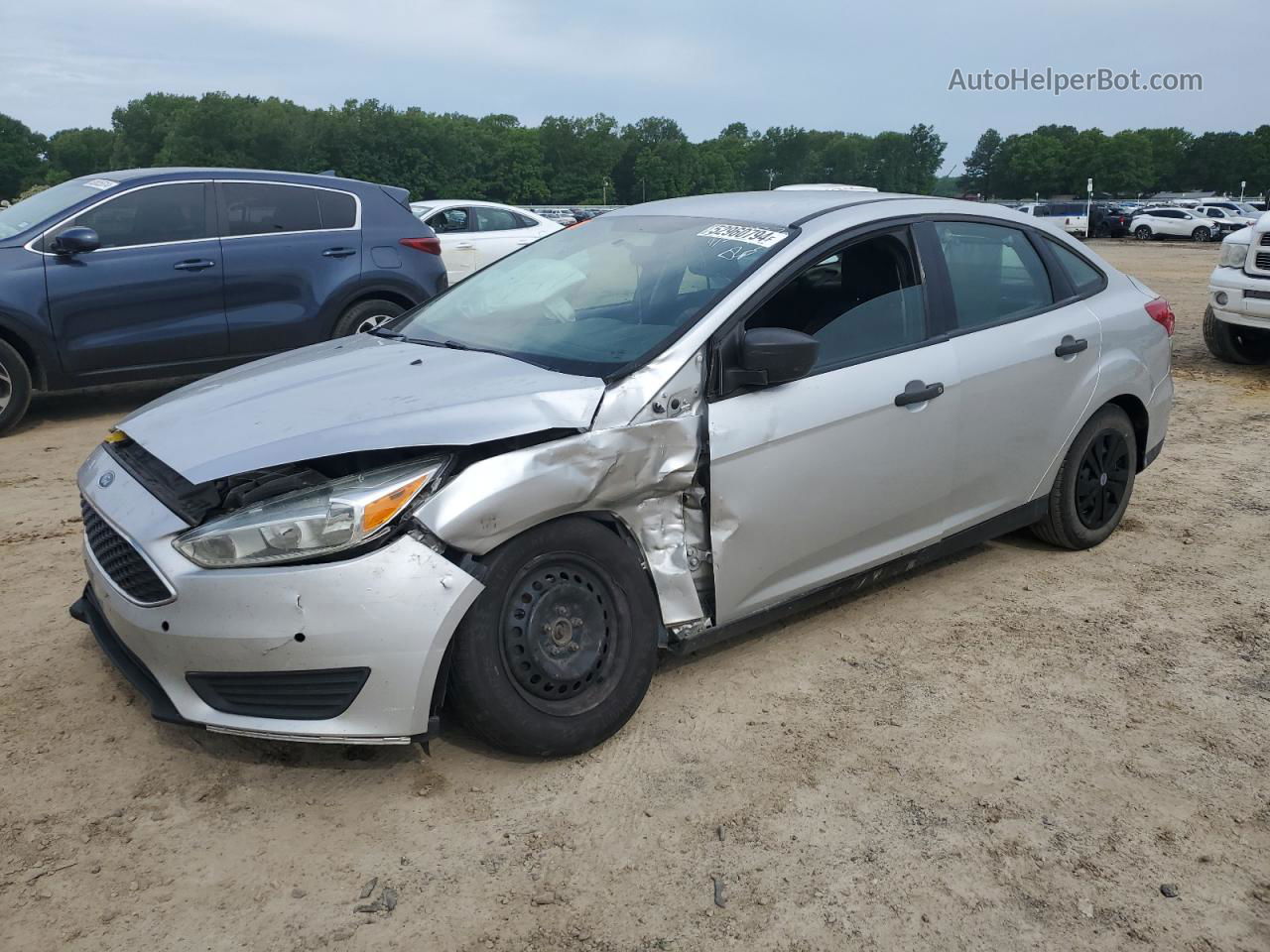 2017 Ford Focus S Silver vin: 1FADP3E24HL205880