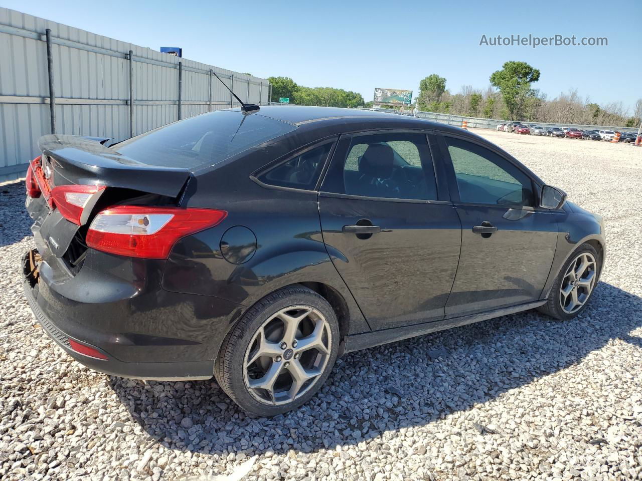 2013 Ford Focus S Черный vin: 1FADP3E25DL284244