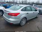 2018 Ford Focus S Серебряный vin: 1FADP3E25JL203173