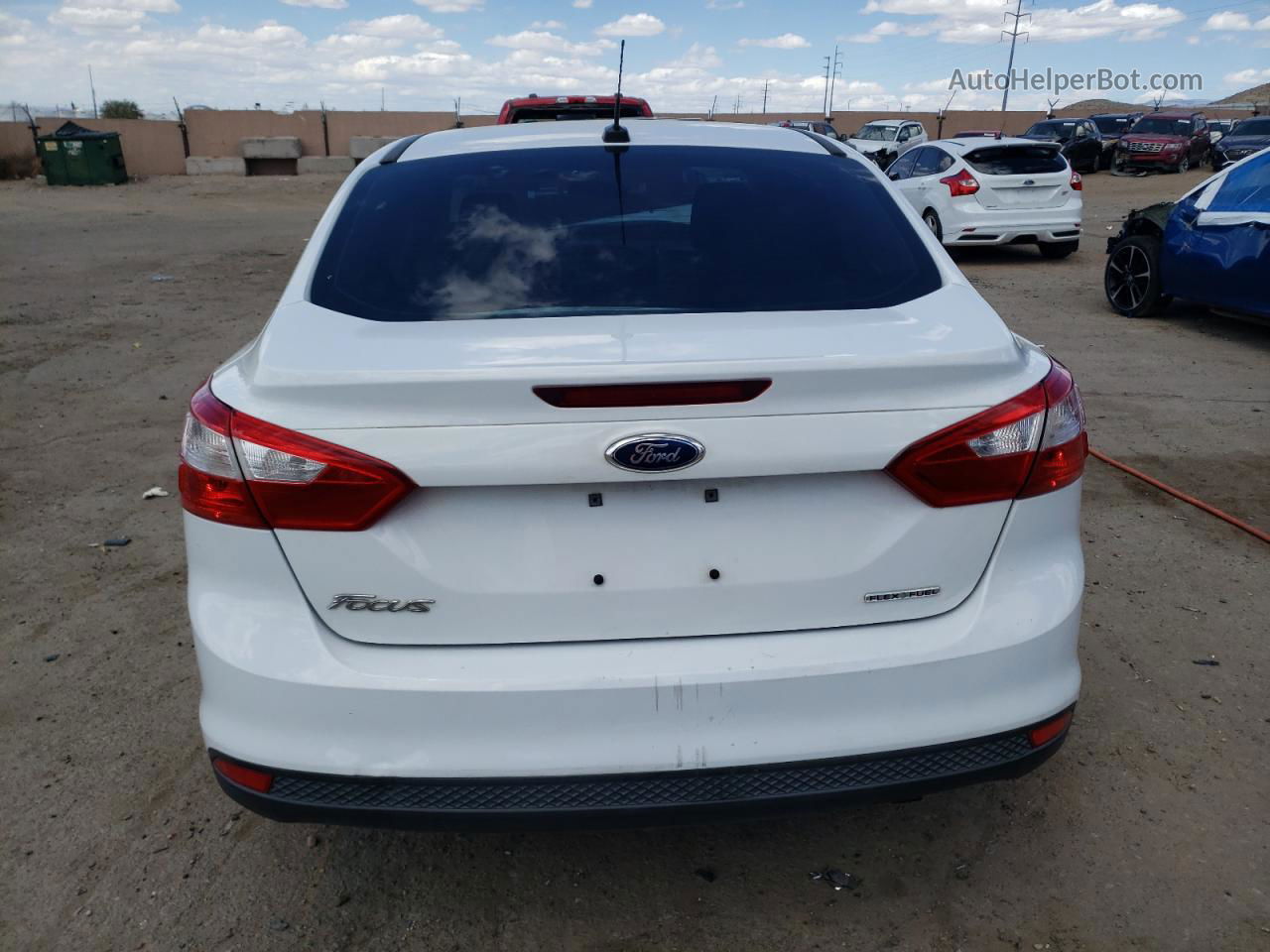 2014 Ford Focus S White vin: 1FADP3E26EL441233