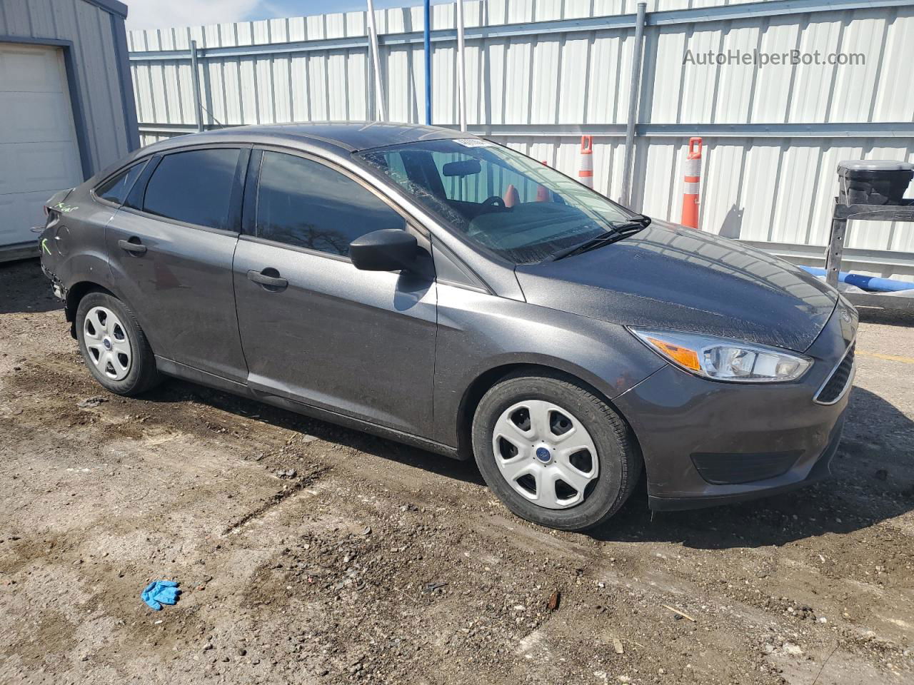 2018 Ford Focus S Gray vin: 1FADP3E27JL244355