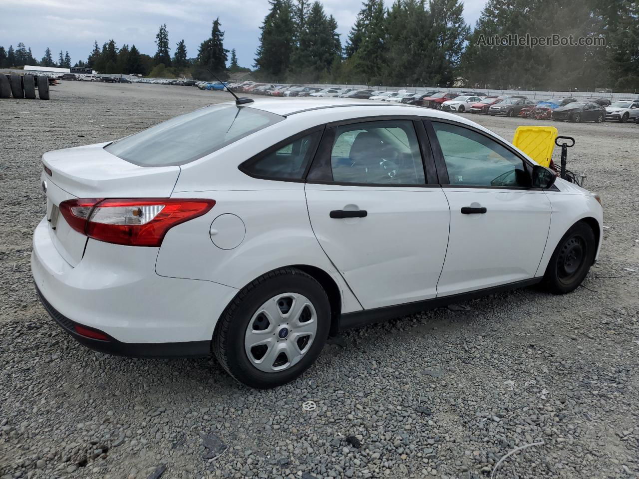 2014 Ford Focus S White vin: 1FADP3E29EL132534