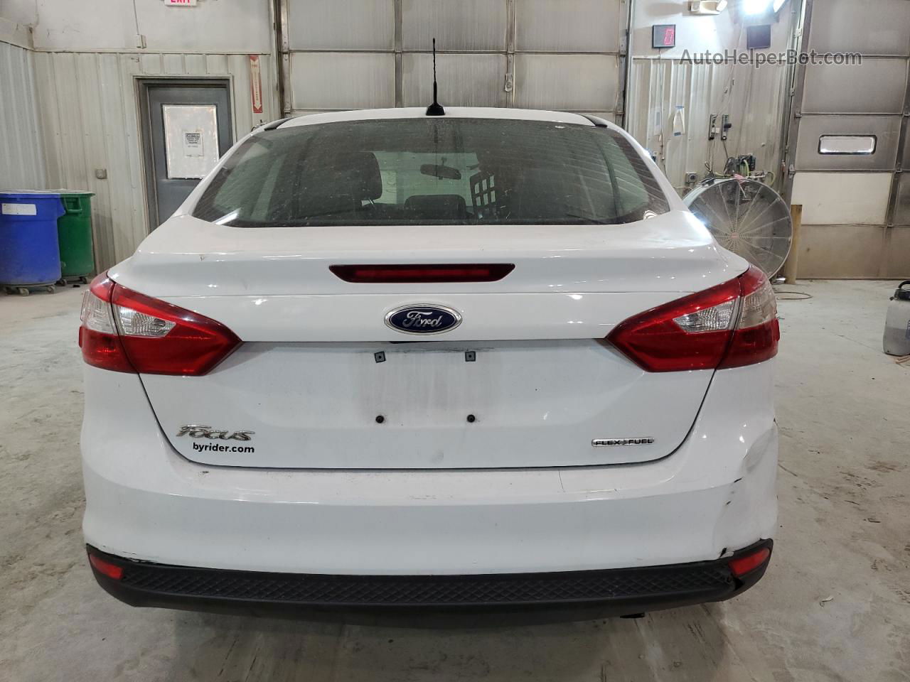 2014 Ford Focus S White vin: 1FADP3E29EL140391