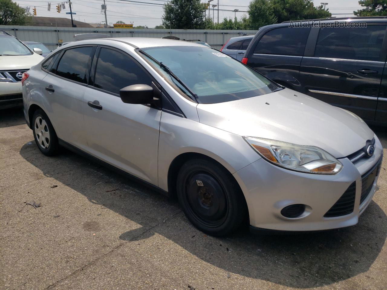 2013 Ford Focus S Silver vin: 1FADP3E2XDL300566