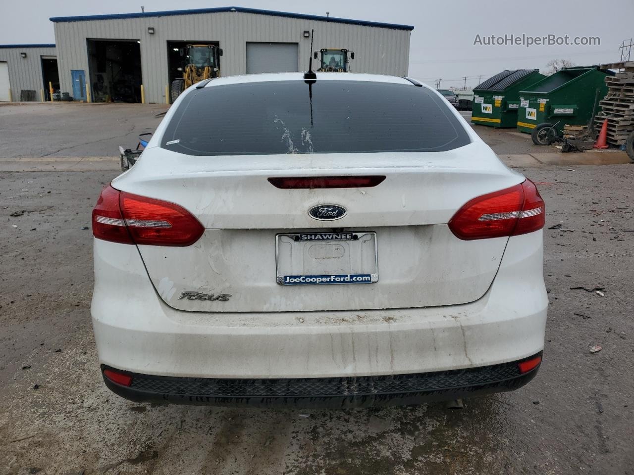 2018 Ford Focus S White vin: 1FADP3E2XJL302927
