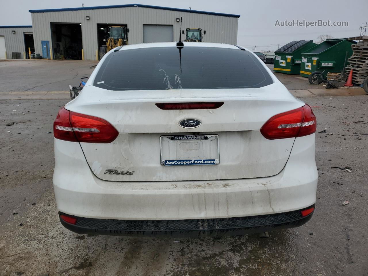 2018 Ford Focus S Белый vin: 1FADP3E2XJL302927