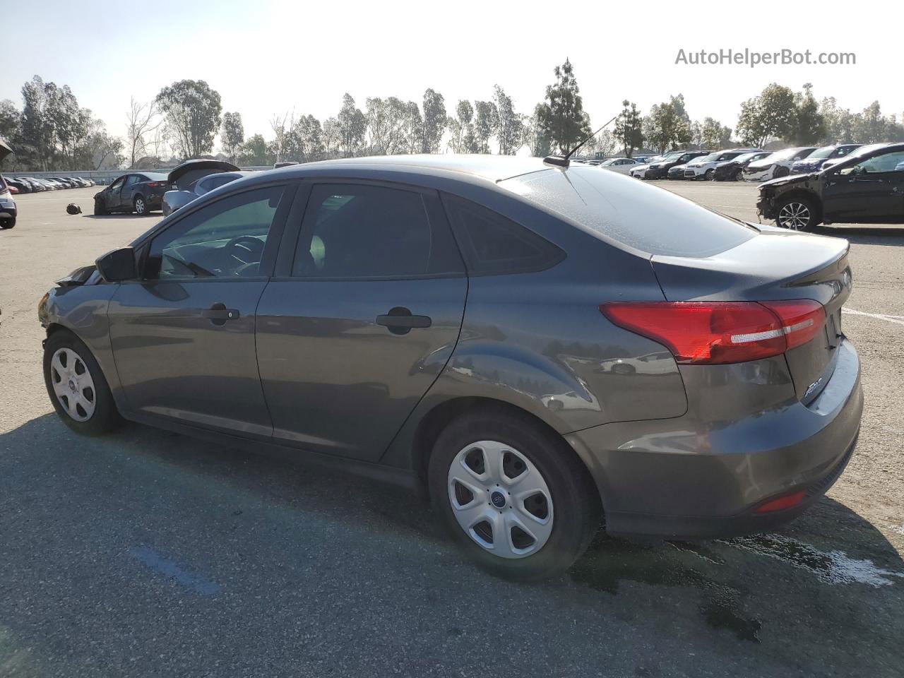 2018 Ford Focus S Gray vin: 1FADP3E2XJL322742