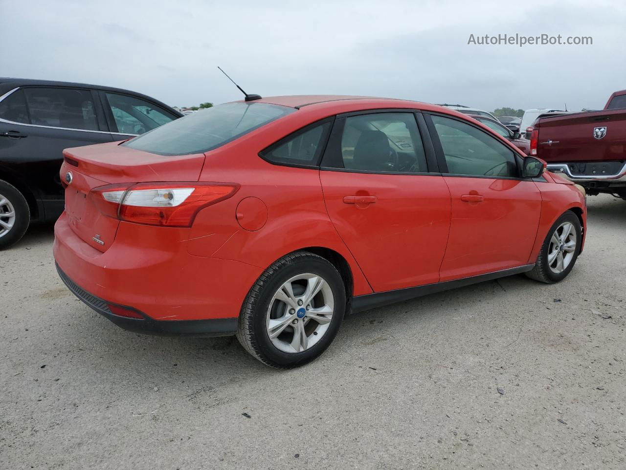 2013 Ford Focus Se Red vin: 1FADP3F20DL106921