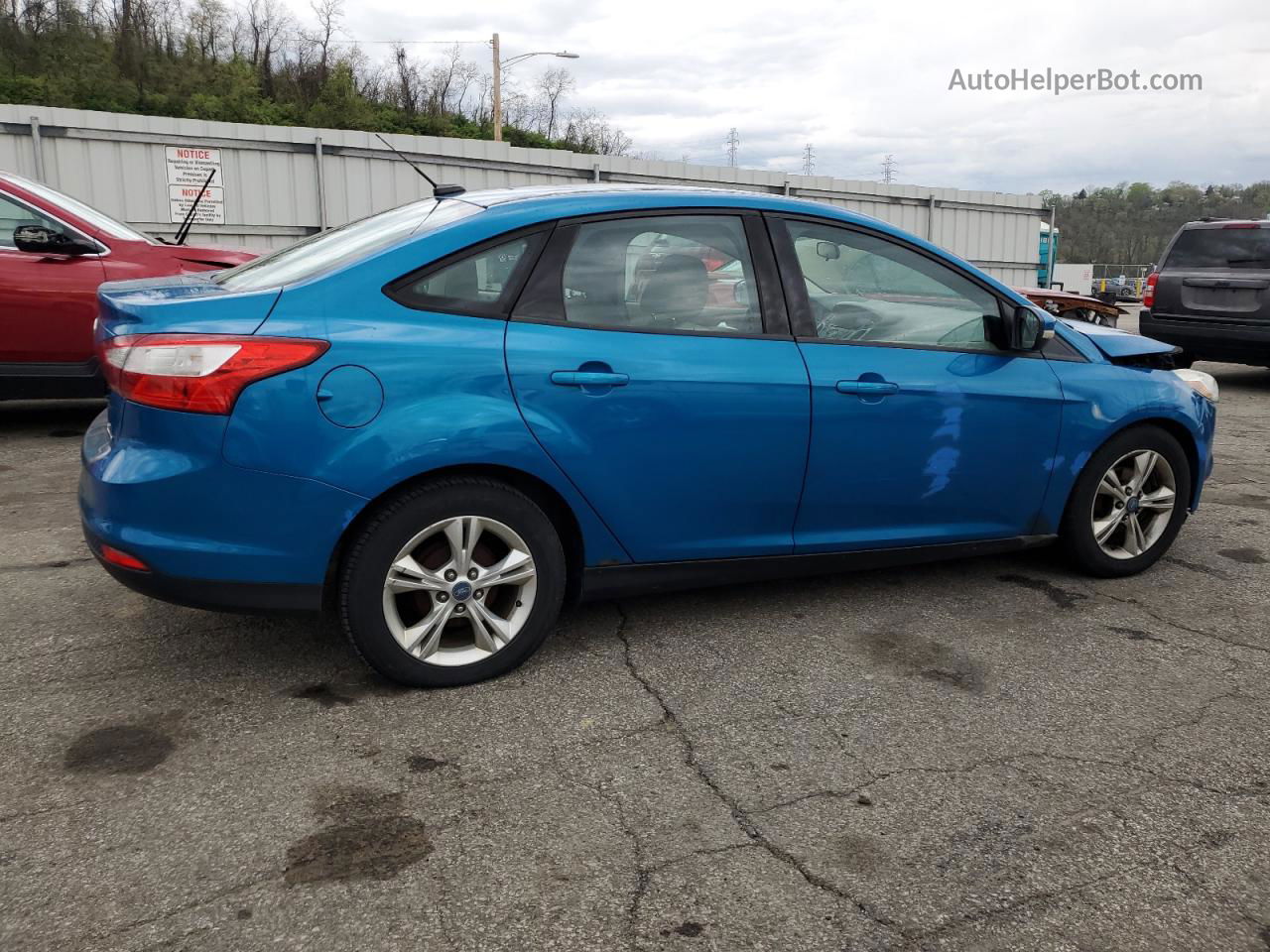 2013 Ford Focus Se Blue vin: 1FADP3F20DL113772