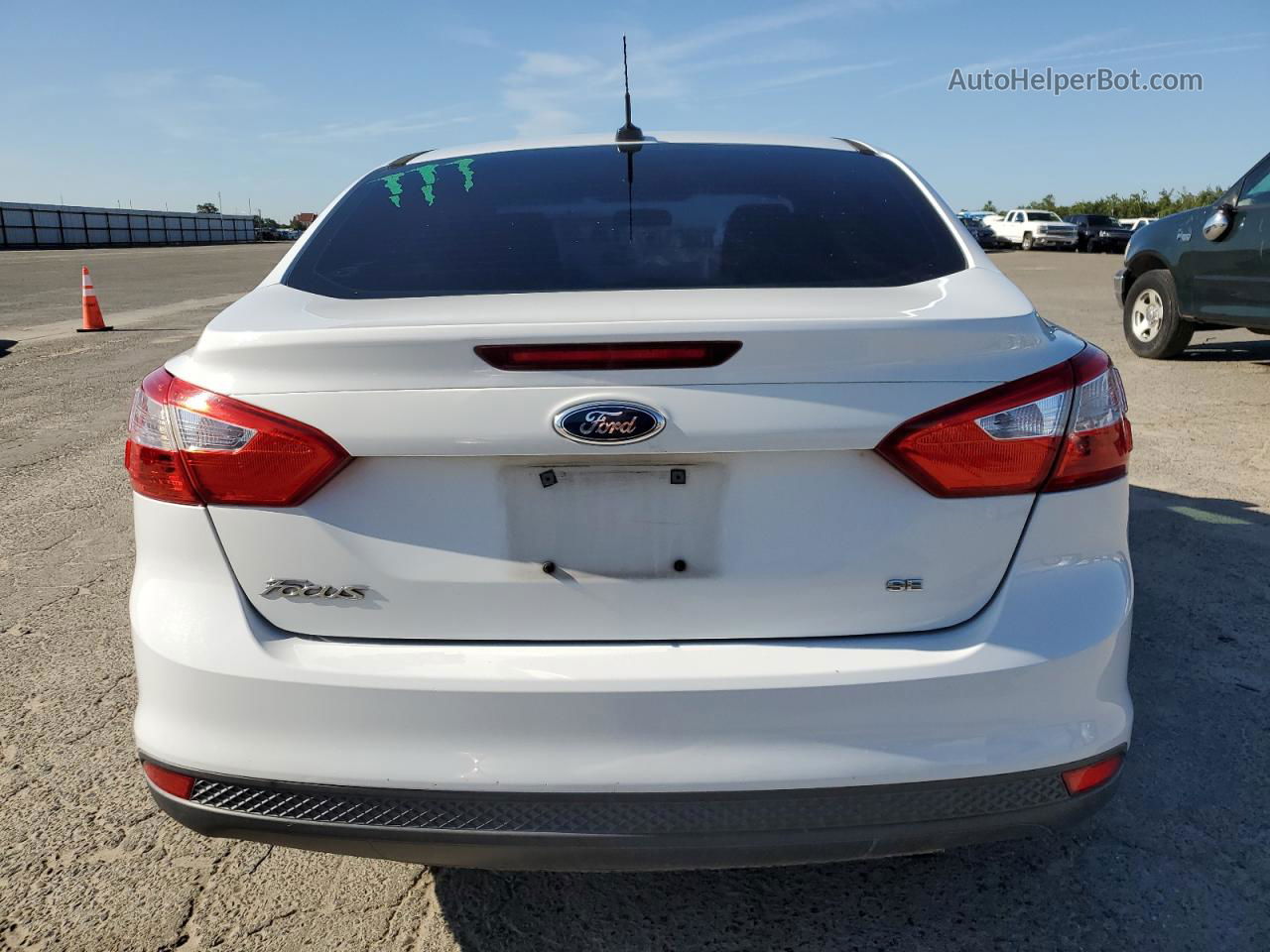 2014 Ford Focus Se White vin: 1FADP3F20EL224968