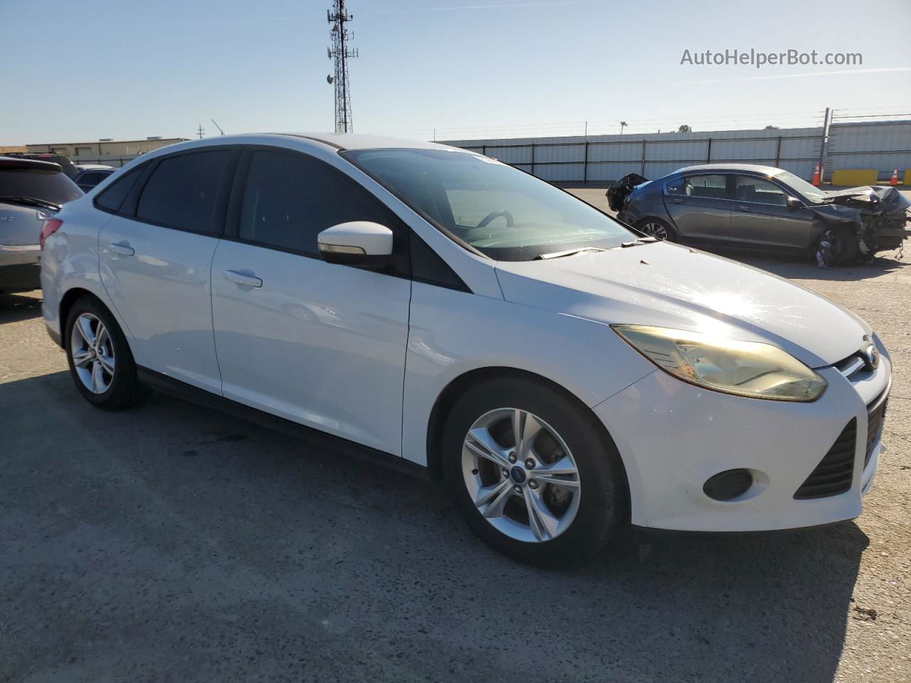 2014 Ford Focus Se White vin: 1FADP3F20EL224968