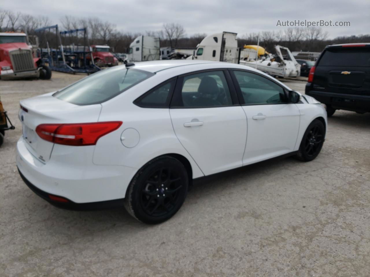 2016 Ford Focus Se White vin: 1FADP3F20GL311854