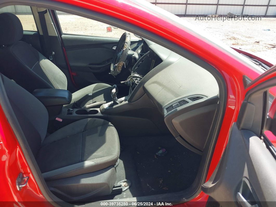 2013 Ford Focus Se Красный vin: 1FADP3F21DL284093