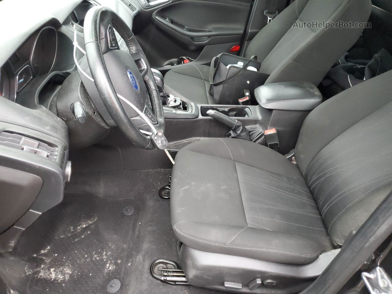 2015 Ford Focus Se Серый vin: 1FADP3F21FL214970