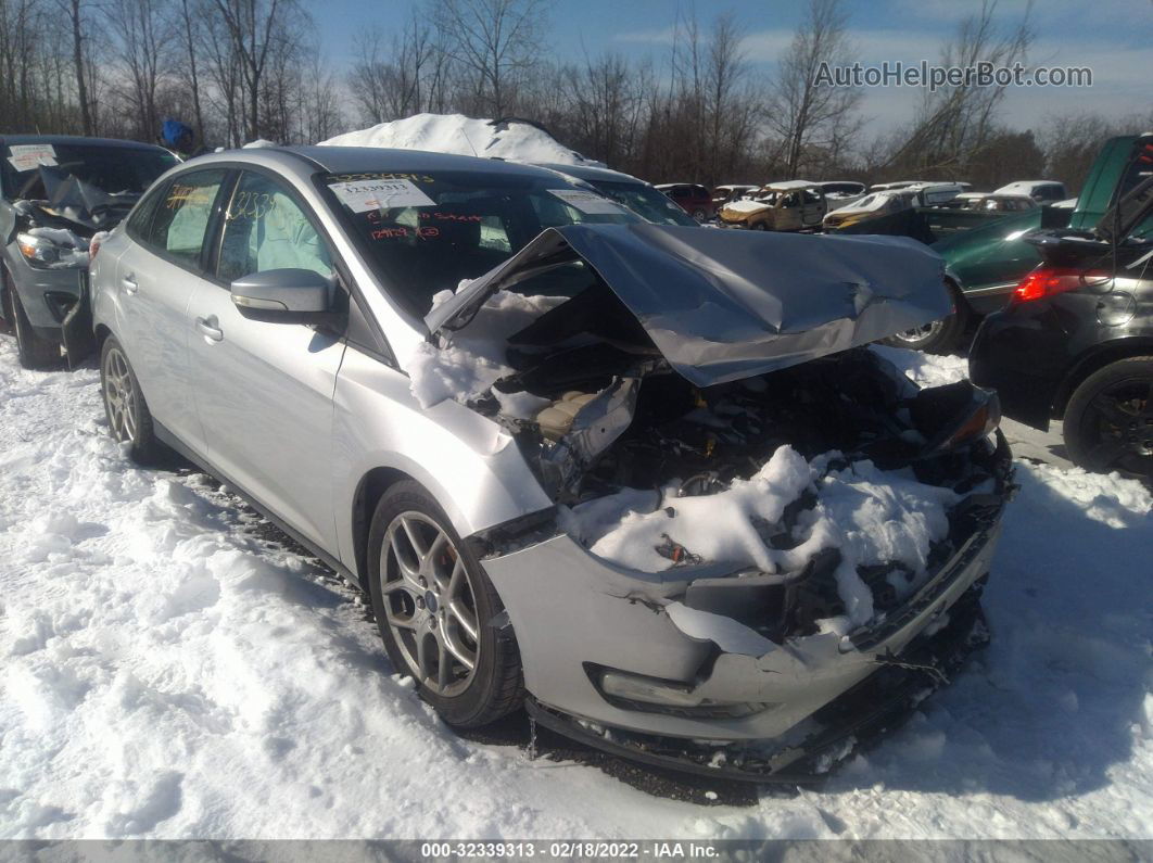 2015 Ford Focus Se Silver vin: 1FADP3F21FL239996