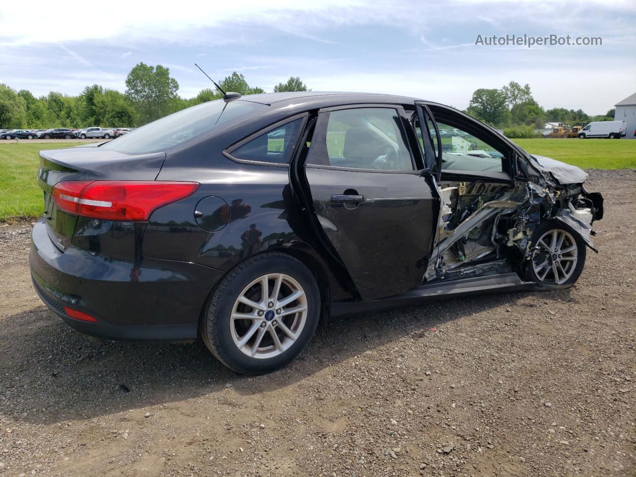 2015 Ford Focus Se Black vin: 1FADP3F21FL374136