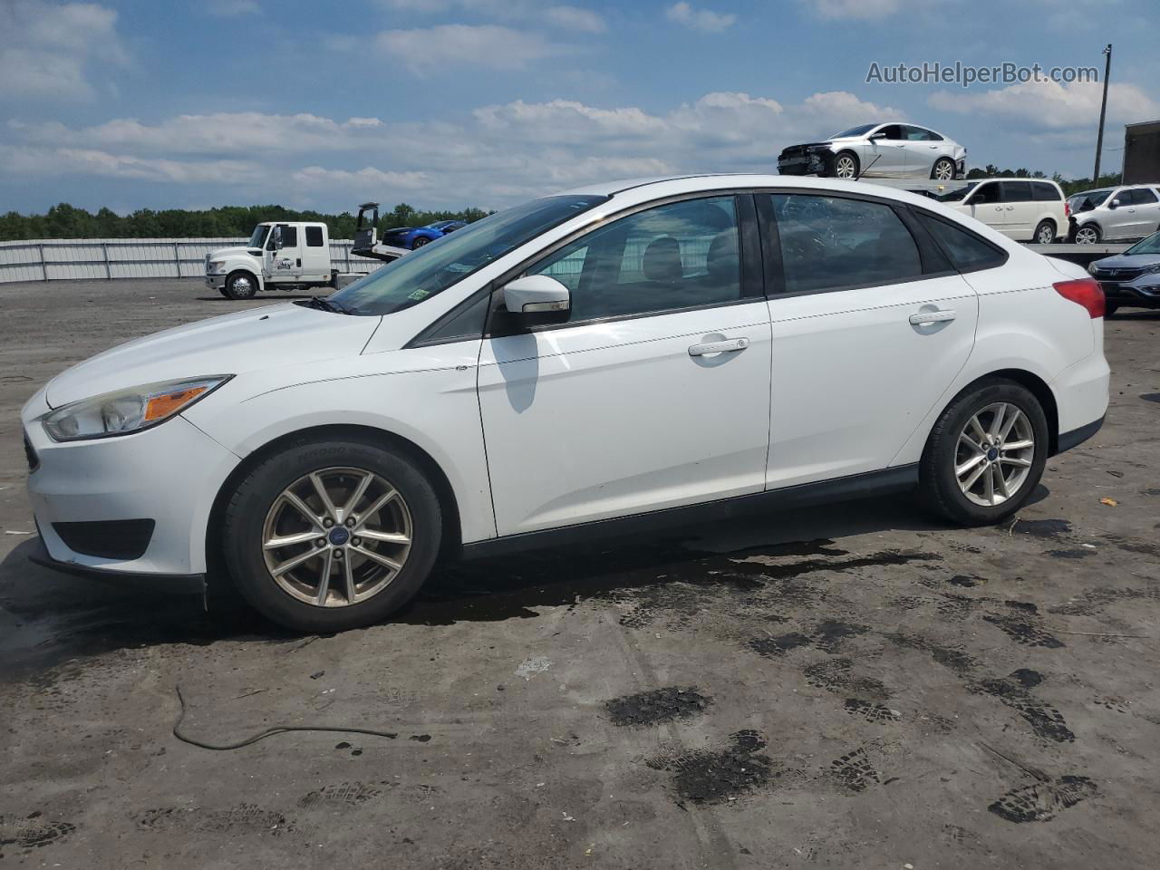 2016 Ford Focus Se White vin: 1FADP3F21GL211178