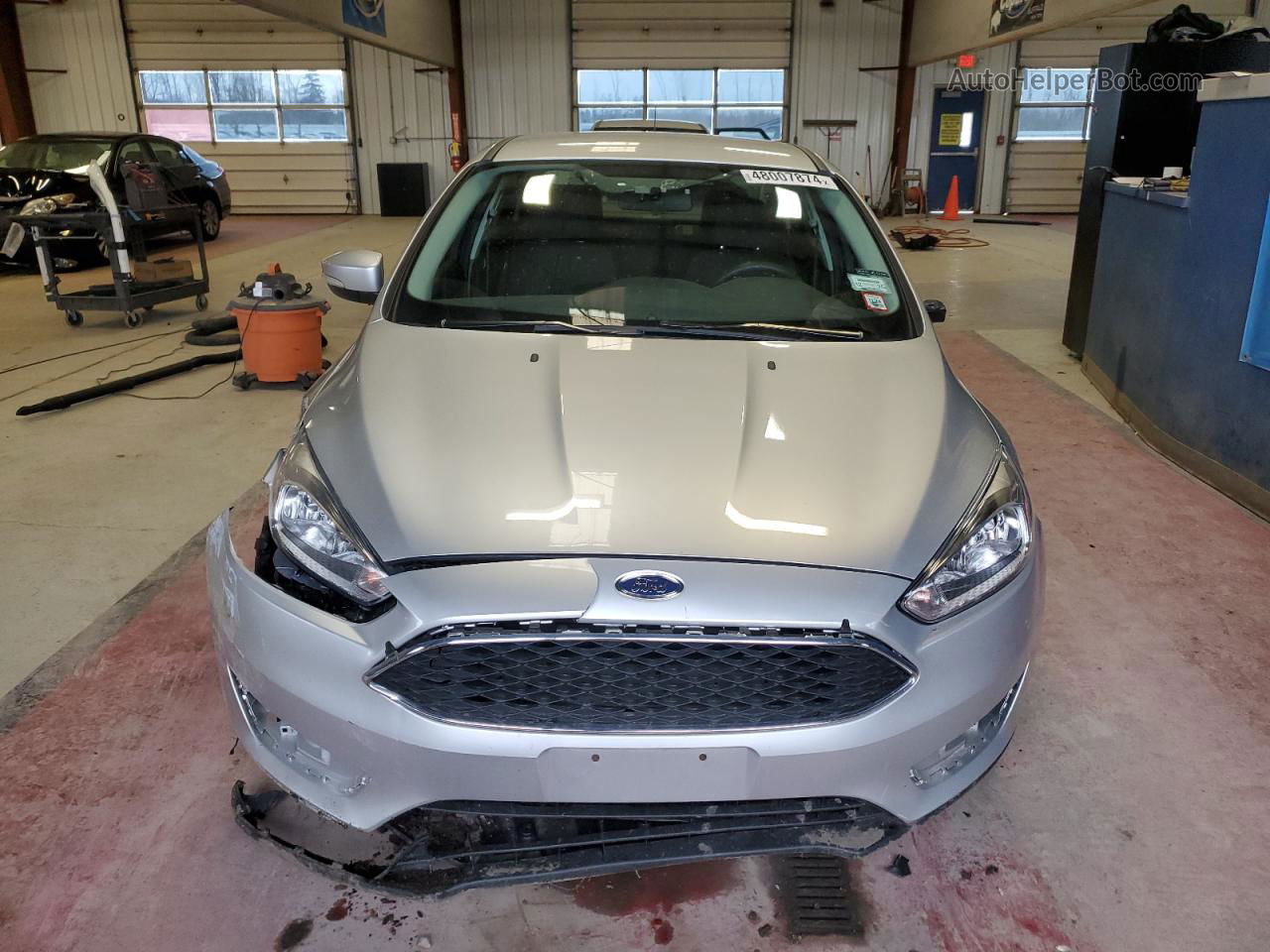 2016 Ford Focus Se Silver vin: 1FADP3F21GL211536