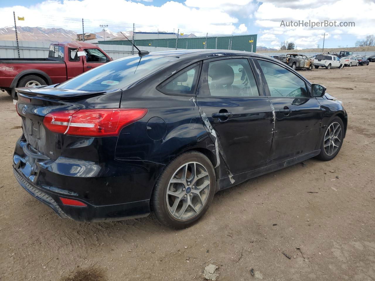 2016 Ford Focus Se Black vin: 1FADP3F21GL238476