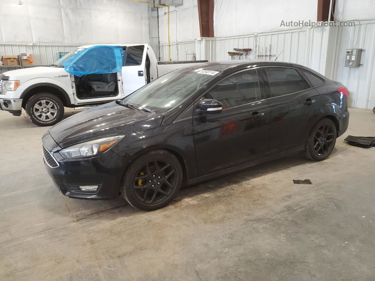 2016 Ford Focus Se Черный vin: 1FADP3F21GL274605