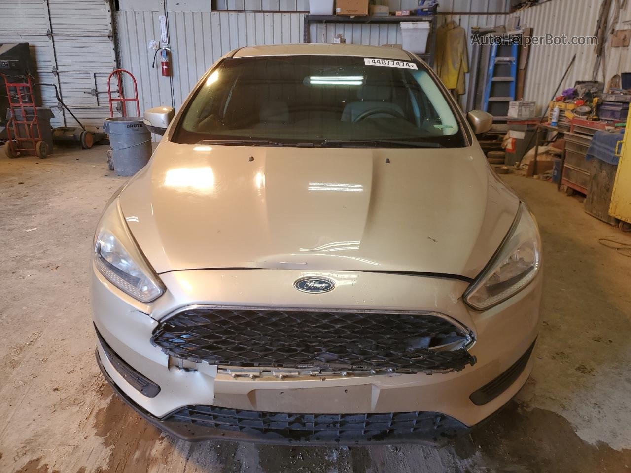 2017 Ford Focus Se Золотой vin: 1FADP3F21HL328678